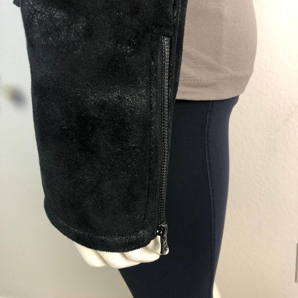 🔥 3 for $30 Guess motorcycle style black jacket - Picture 8 of 13